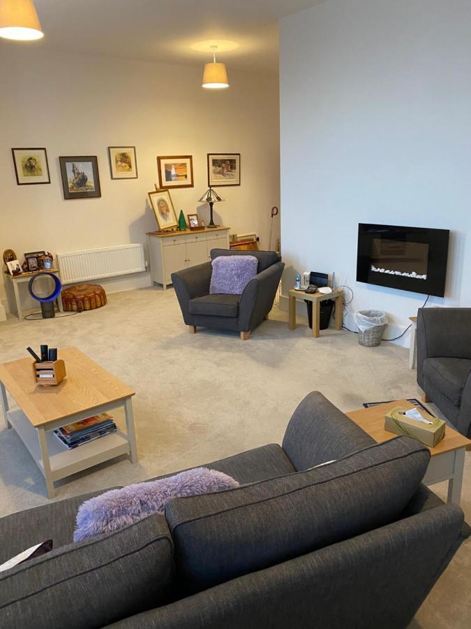 Luxury One Bed Apartment *
